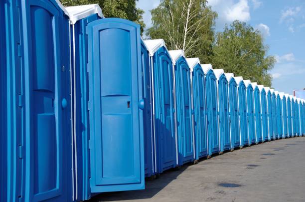 Affordable portable toilet rental in Crestwood, MO